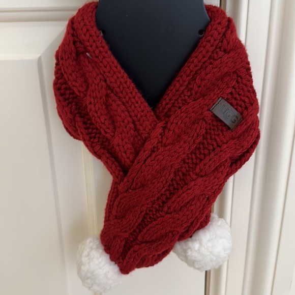NWT UGG Cable Knit Pet Scarf - Picture 4 of 8